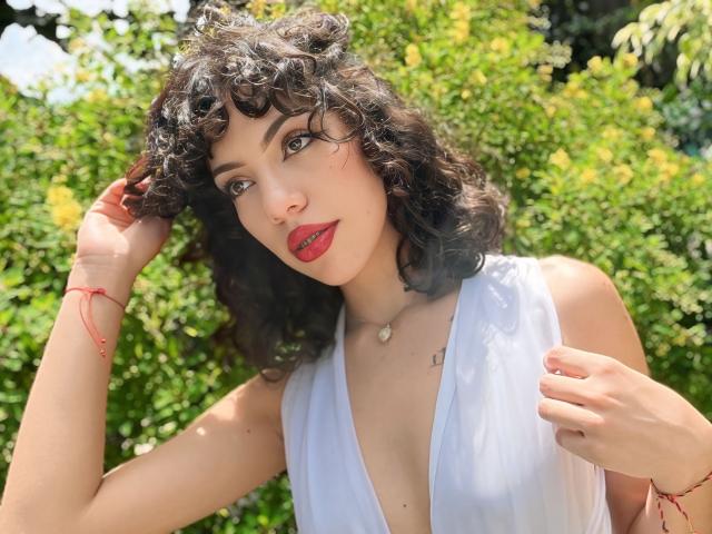 AngelicaHills - Live sexe cam - 21827321