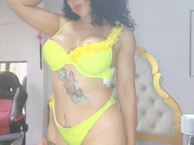 NaomyHott69 - сексуальная веб-камера в реальном времени - 21834745