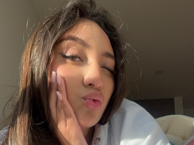 DianaFernandezz - Live porn &amp; sex cam - 21836609