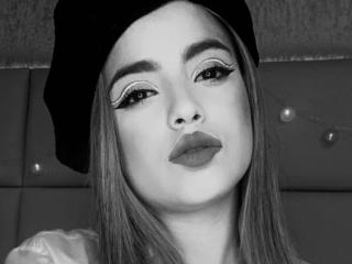 SophyMedina - Live sex cam - 21837565