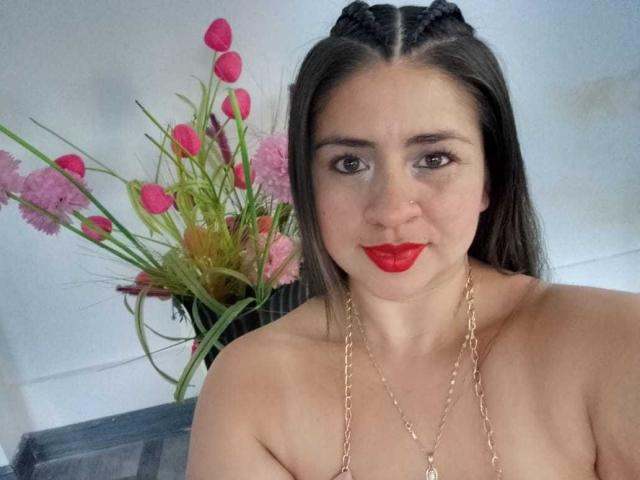 MelindaBoobs - Live porn &amp; sex cam - 21842329