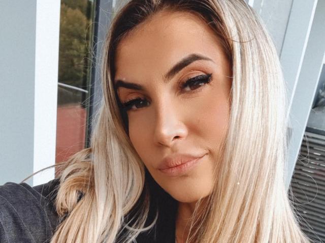 Lellie - Live porn &amp; sex cam - 21853345