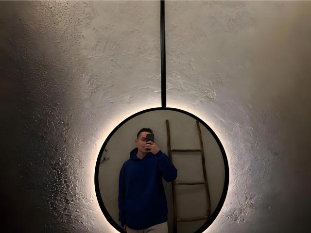 TommyGunLove - Live Sex Cam - 21856829