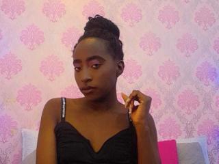 EmelyRogers - Live porn & sex cam - 21858357