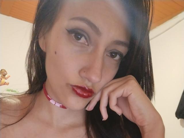 KiriamGomez - Live sexe cam - 21859113