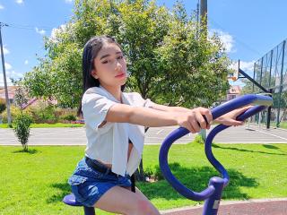 EmmaMorgan69 - Live Sex Cam - 21862213