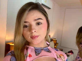 PaulimAdams - Live sex cam - 21874761