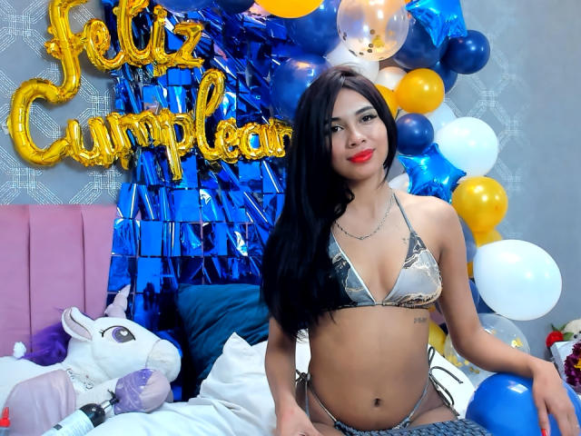 CoralHotReed - Live sex cam - 21875349