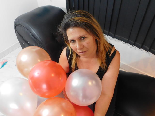 LesbianChicks69 - Live sexe cam - 21879837