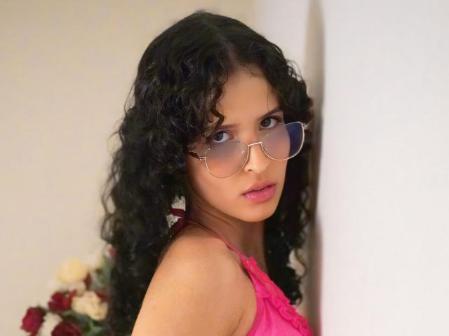 ThaliiaGomez - Live sexe cam - 21882449