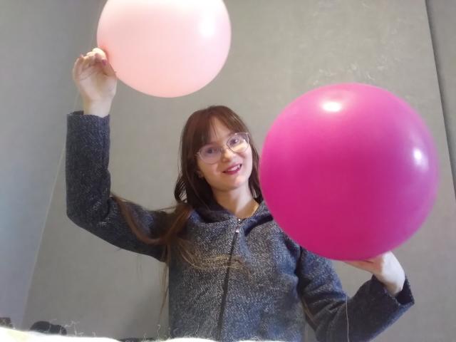 KiraGoldens - Live sex cam - 21888833