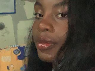 LucianaReid - Live Sex Cam - 21893285