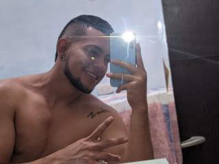 HaderLux69 - Live Sex Cam - 21893417