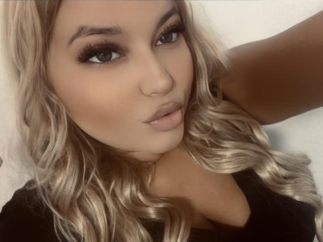 AllysonK - Live sex cam - 21894925
