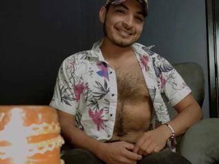 CriltalRouse - Live Sex Cam - 21896073