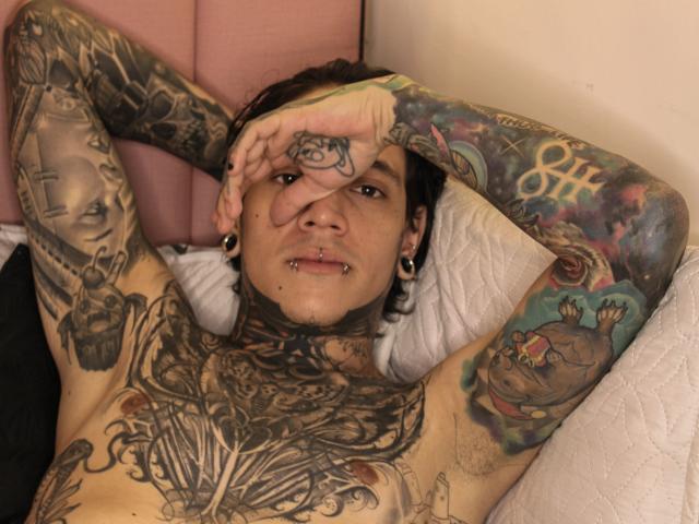 MadInkman - Live Sex Cam - 21899869
