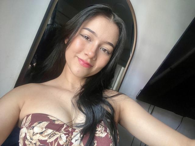 DeisyWest - Live sex cam - 21911133