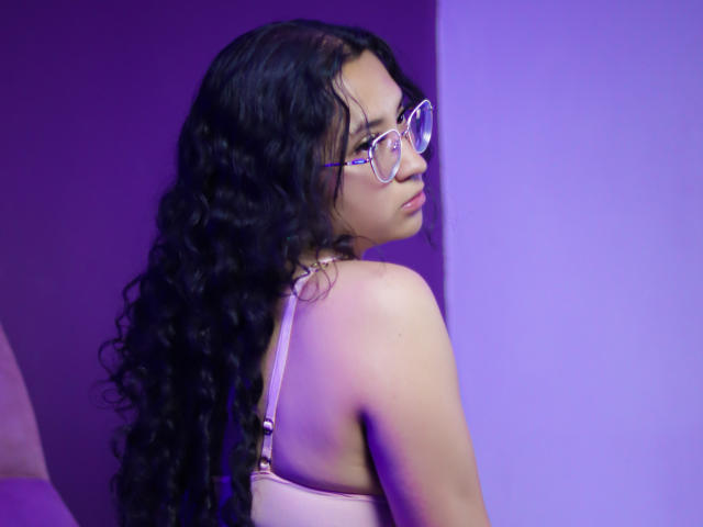 MelinaBerg - Live Sex Cam - 21917309