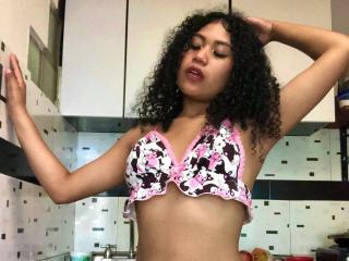 SophieSonyas - Live Sex Cam - 21919513