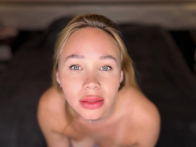 VanillaCake - Live Sex Cam - 21923177