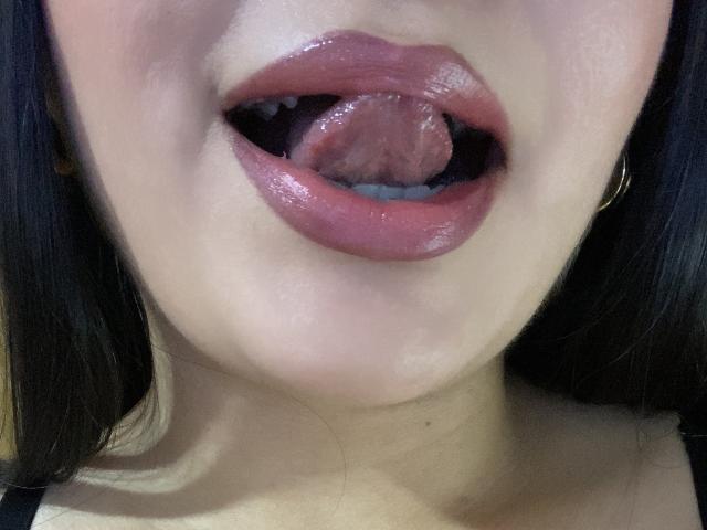 MiaDuboisX - сексуальная веб-камера в реальном времени - 21927057