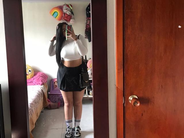 MelodyB - Live sex cam - 21931485