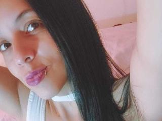 LindaLuna - Live sex cam - 21937509