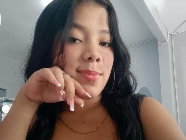SalmaVitori - Live sex cam - 21950701