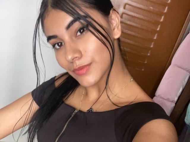 AbbyKey - Live sex cam - 21953357