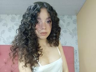 EmmaCowperr - Live porn & sex cam - 21958529