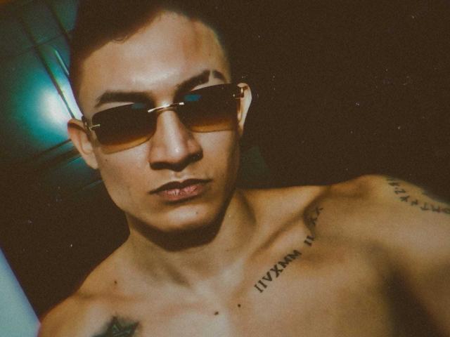 AnnieMalcolm - Live sex cam - 21961553