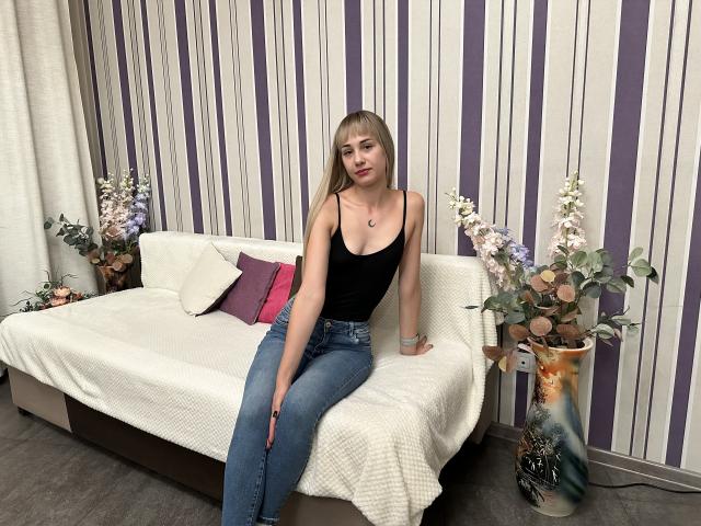 LunaBell - Live porn &amp; sex cam - 21962845