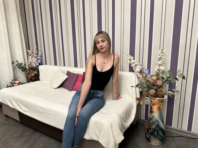 LunaBell - Live porn &amp; sex cam - 21962849