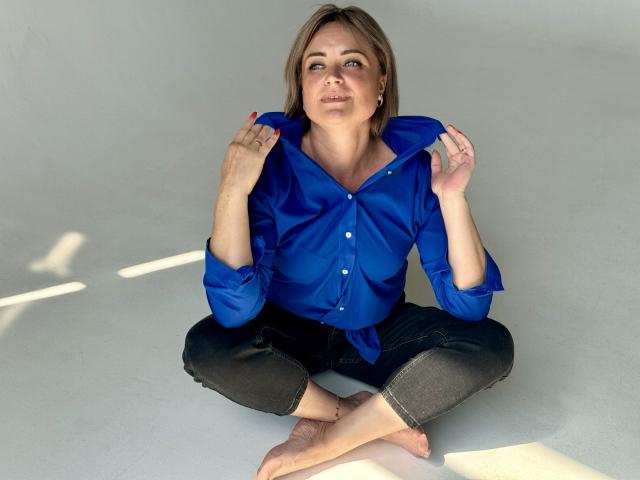 SnezhanaRells - Live porn &amp; sex cam - 21965077