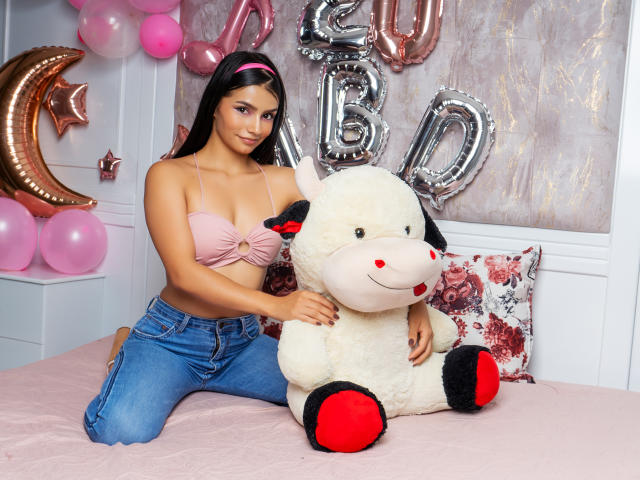 SofiMontiell - Live Sex Cam - 21966469