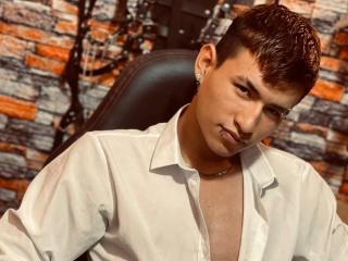 JoshuaScottX - Live Sex Cam - 21970265