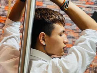 JoshuaScottX - Live Sex Cam - 21970277