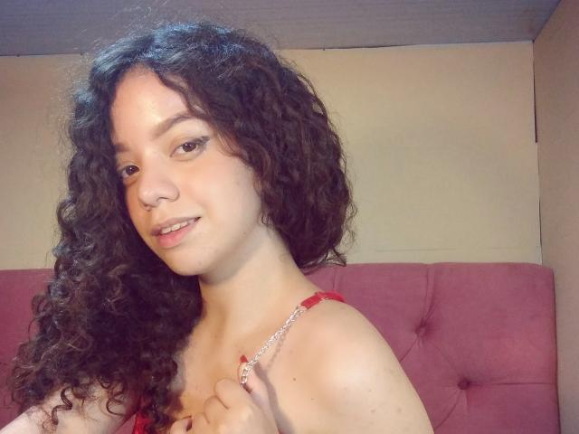 EmmaCowperr - Live porn &amp; sex cam - 21971037