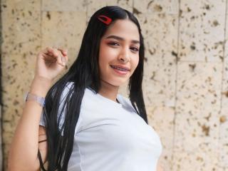 GeraldineArias - Live Sex Cam - 21974789