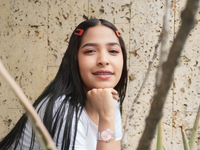 GeraldineArias - Live sex cam - 21974821