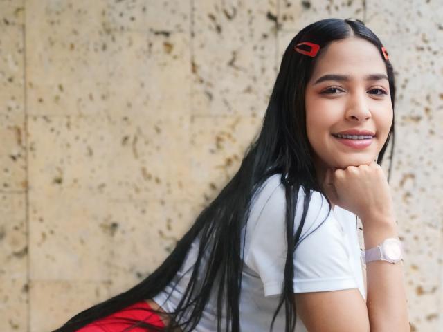 GeraldineArias - Live sex cam - 21974829