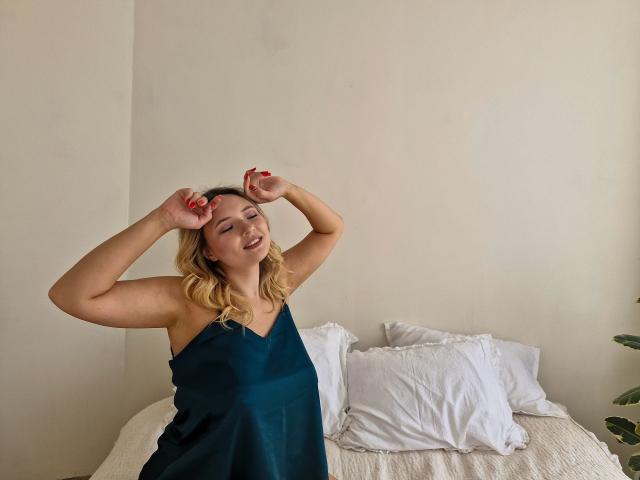 SallyVerda - Live sex cam - 21976605