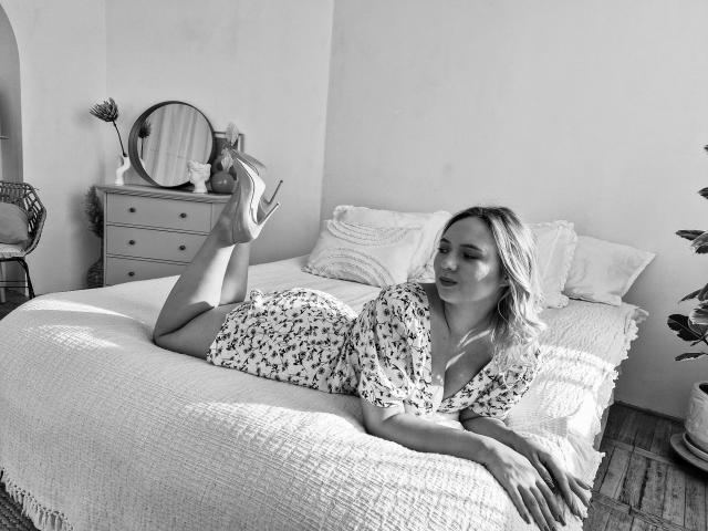 SallyVerda - Live porn &amp; sex cam - 21977357