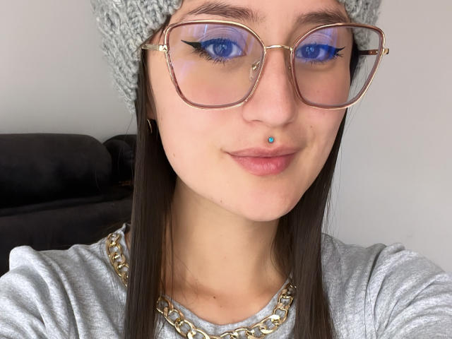 NinaBryons - Live sexe cam - 21978381