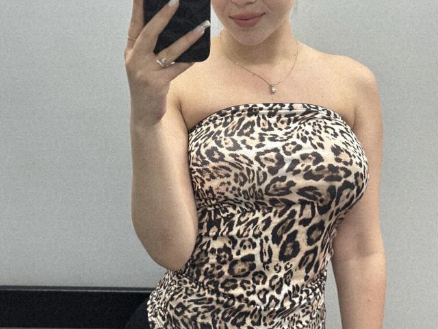 SugarrX - Live sex cam - 21978521