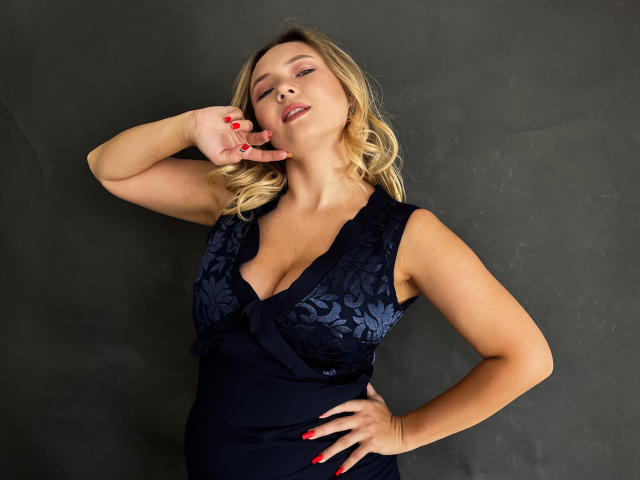 SallyVerda - Live sex cam - 21980517