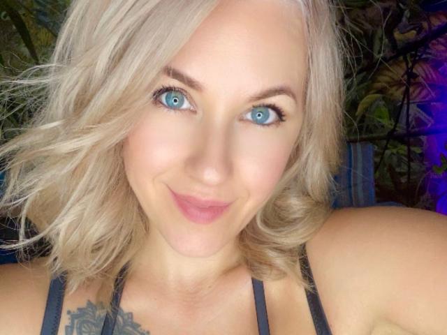 Misstyk - сексуальная веб-камера в реальном времени - 21982513