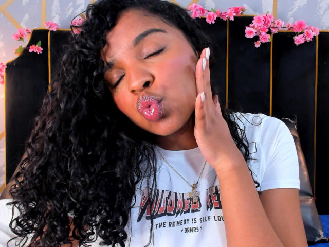 LisaMendez - Live porn &amp; sex cam - 21991209