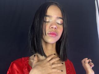 LucyColin - Live sex cam - 21996125