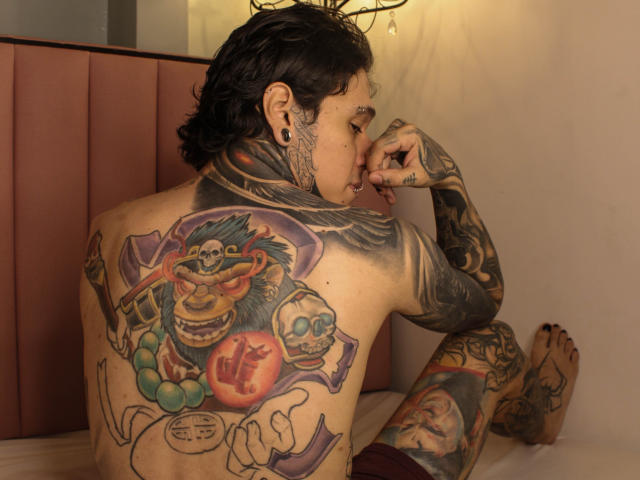 MadInkman - Live Sex Cam - 22000041